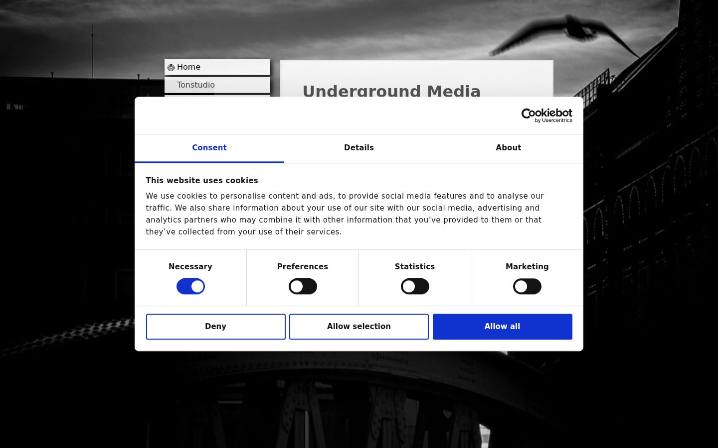 Screenshot of the consent banner shown before any interaction