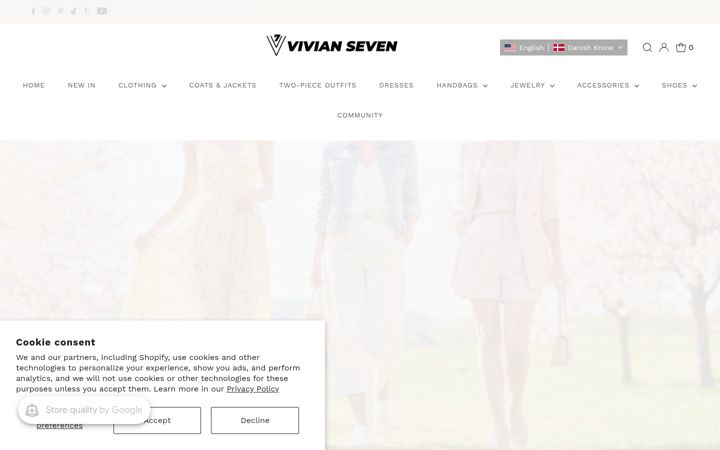 Screenshot of vivianseven.com