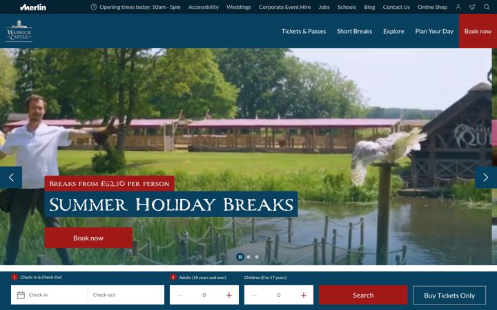 Screenshot of warwick-castle.com