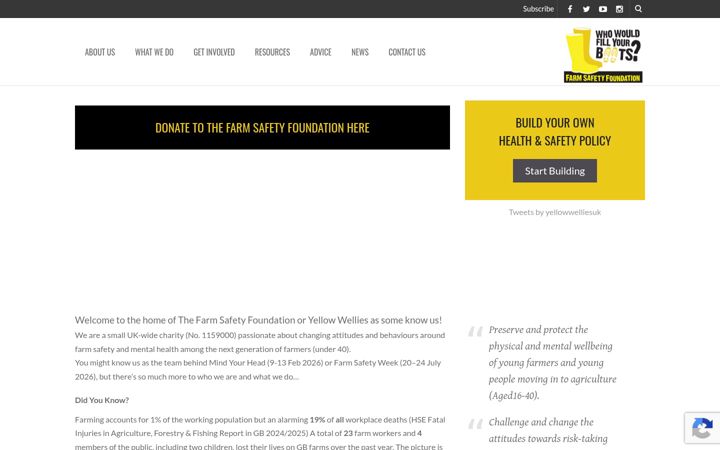 Screenshot of yellowwellies.org